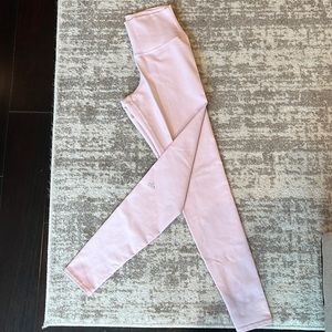 Alo Yoga Soft Pink Leggings NWOT